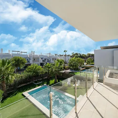 Elegant With Pool Holiday home